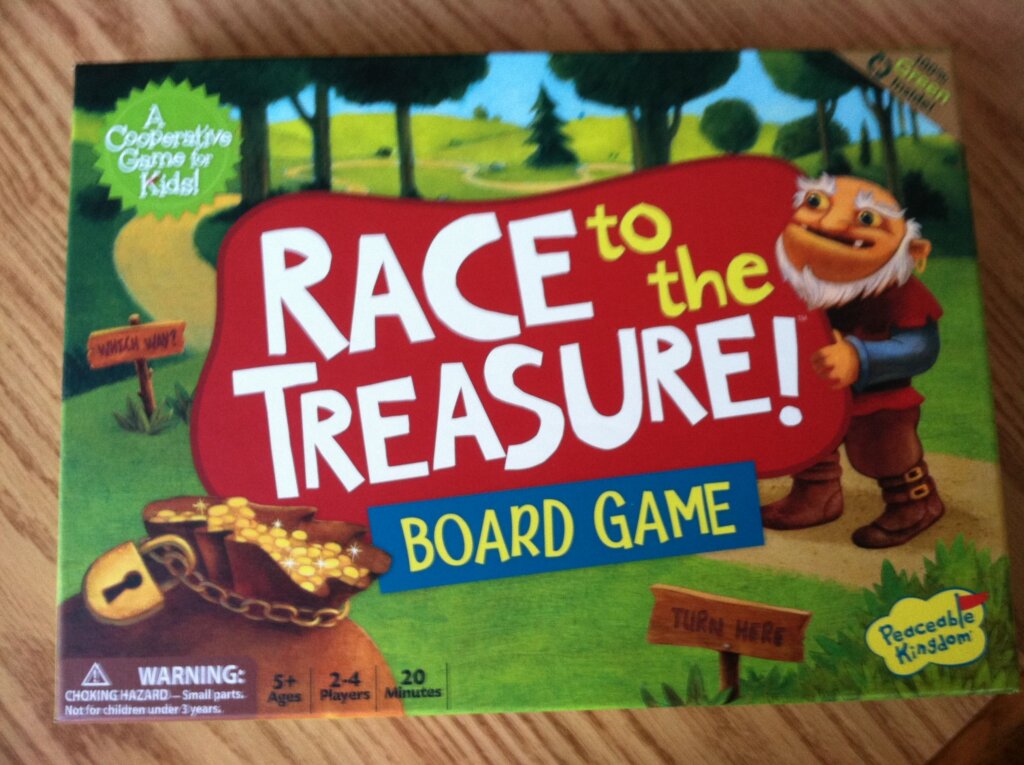 Race to the Treasure! board game cover
