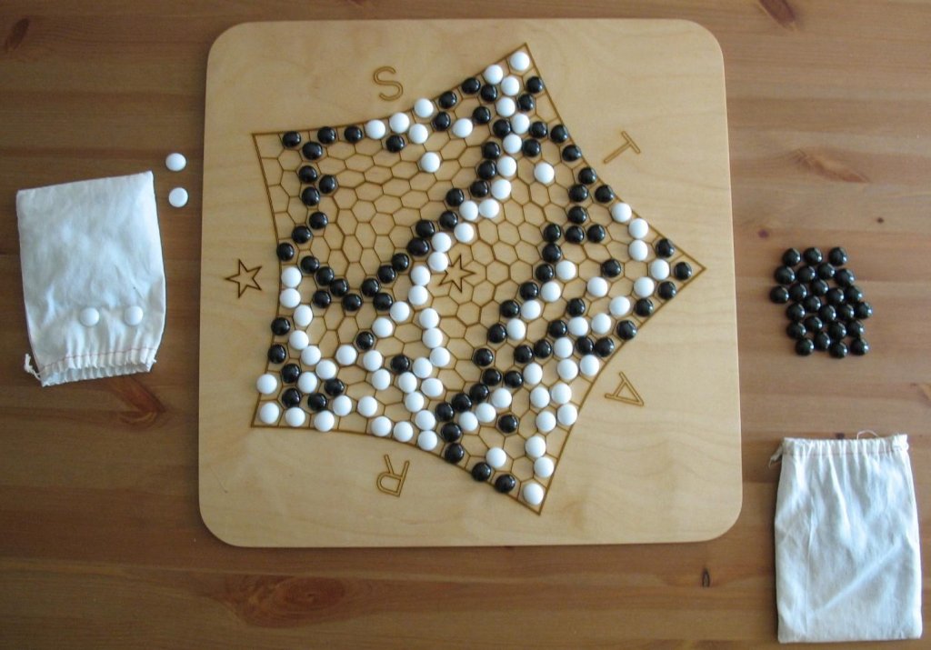 *Star board game cover